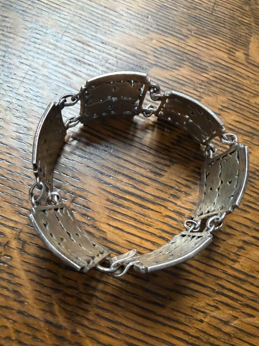 Beautiful vintage sterling silver bracelet featuring six articulated square pane - Picture 7 of 7